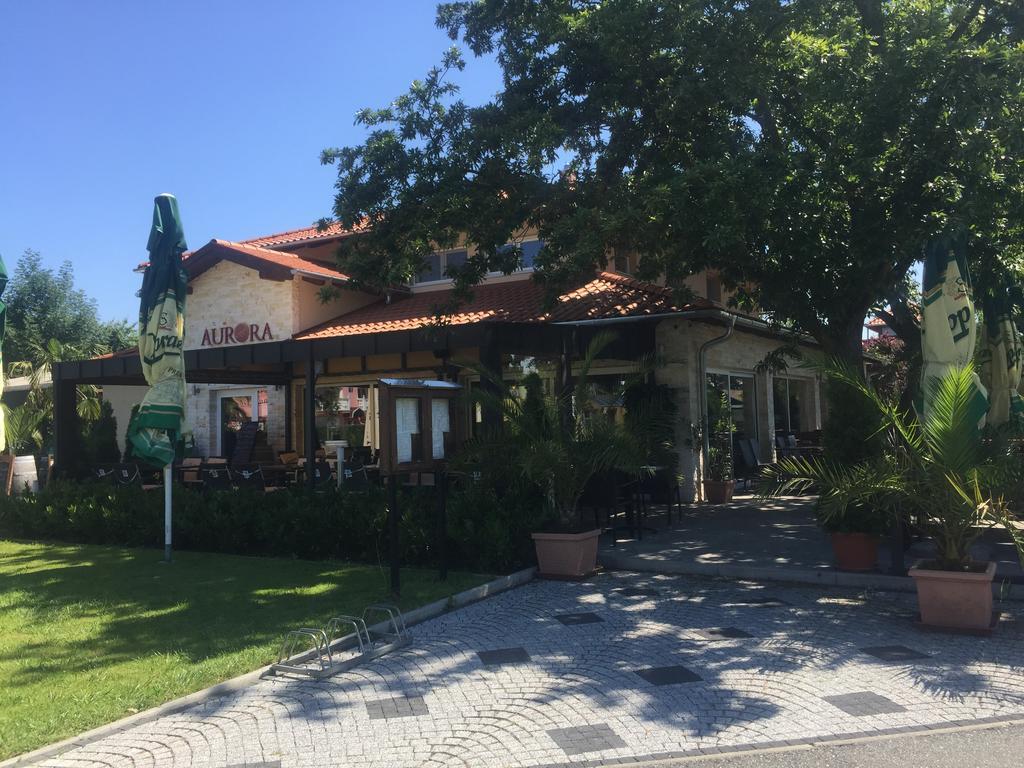 Aurora Panzio Bed & Breakfast Buk Exterior photo