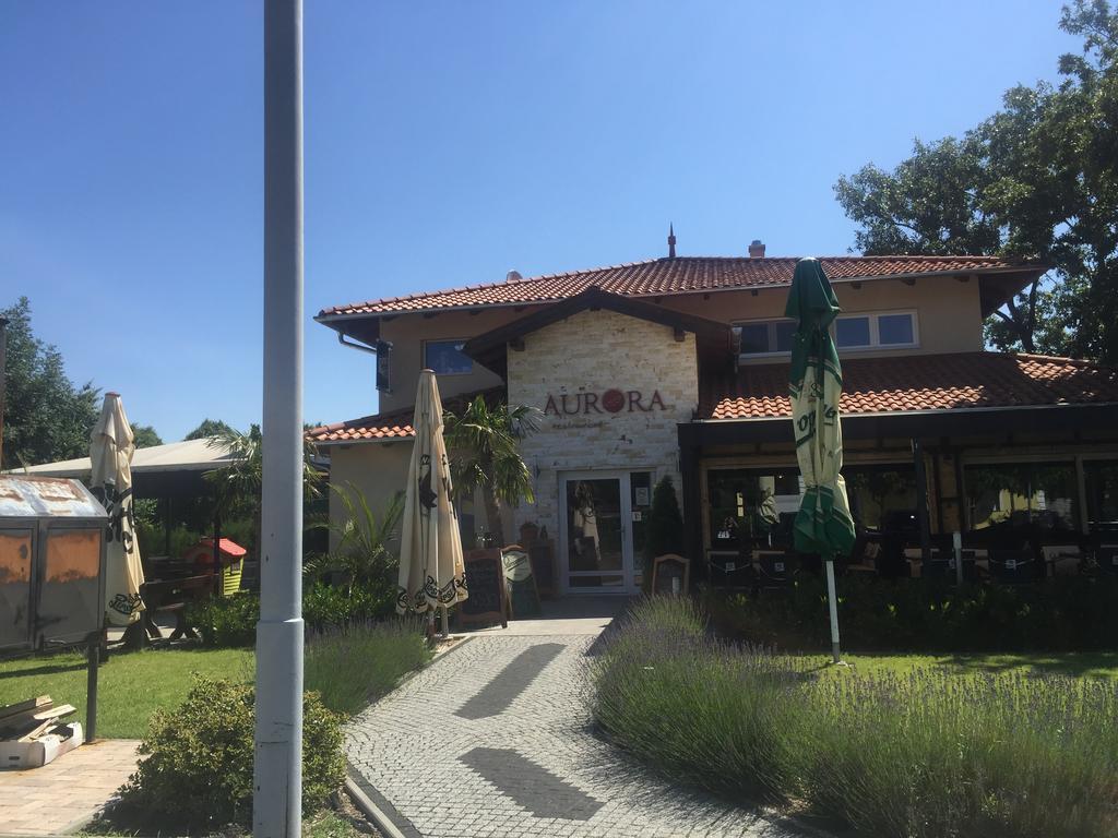 Aurora Panzio Bed & Breakfast Buk Exterior photo